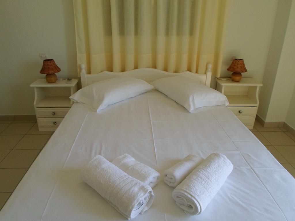 Ferienwohnung Heliovasilema Fiskardo Zimmer foto