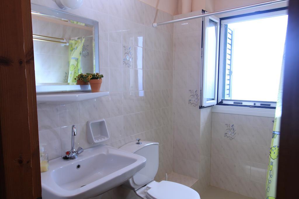 Ferienwohnung Heliovasilema Fiskardo Zimmer foto